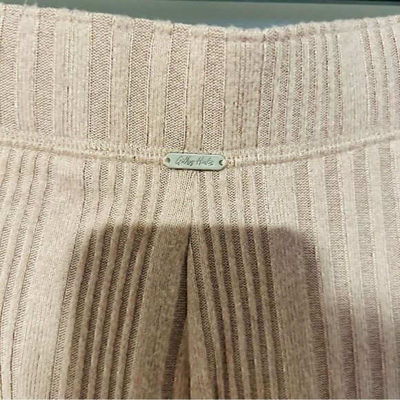 Gilly Hicks Super soft lounge pants - Picture 3 of 3